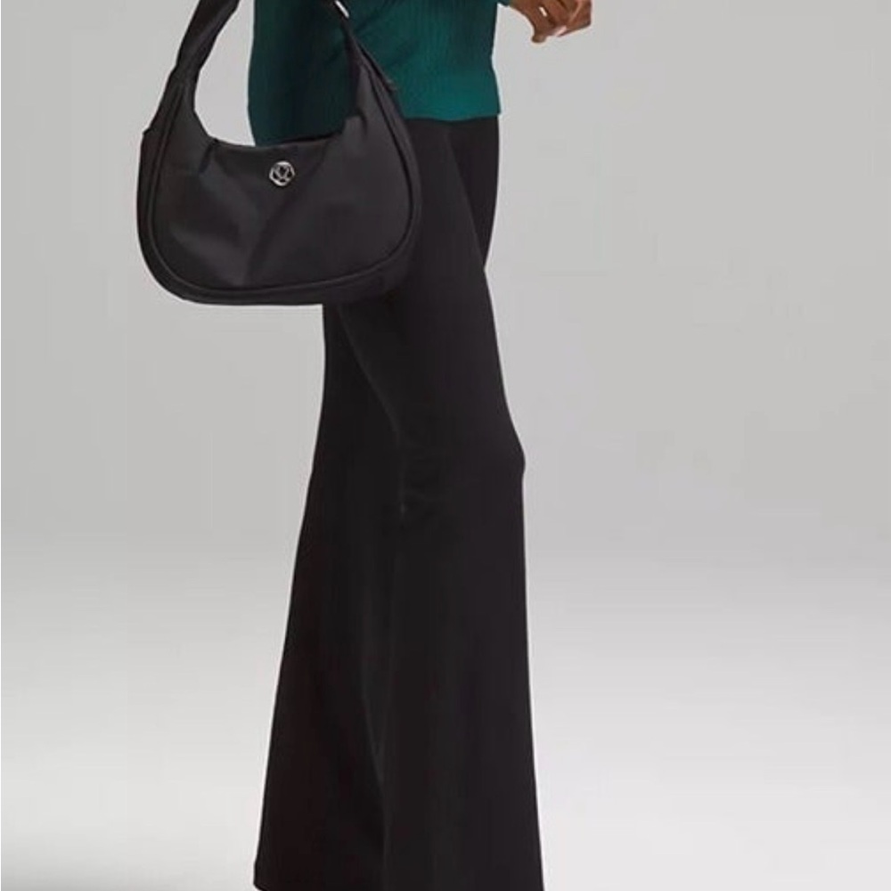 Lululemon Mini Shoulder Bag 4L - Picture 3 of 4